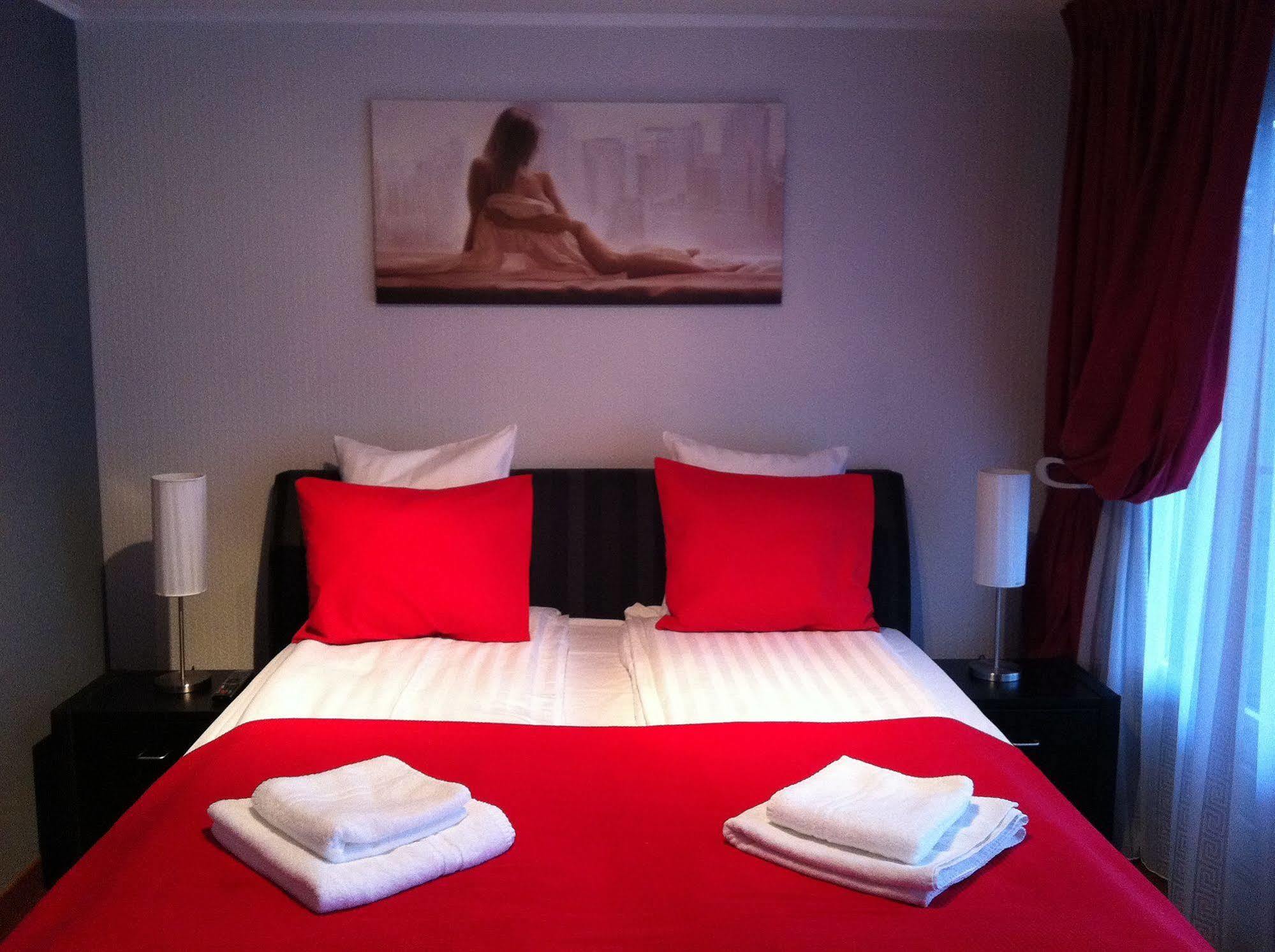 Alex Rooms Zwanenburg Exterior foto